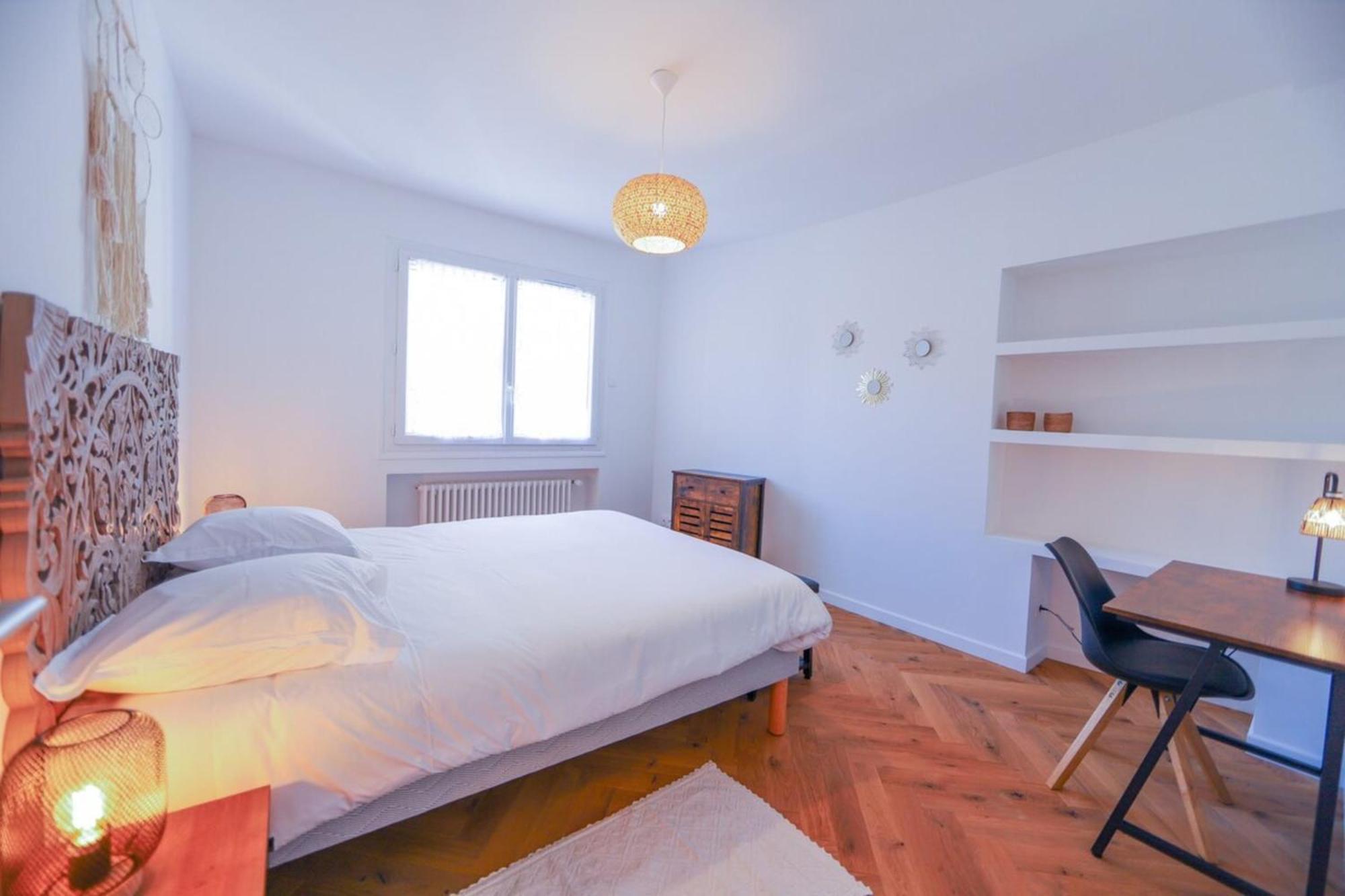 Cozy Along The River - Downtown & Terrace - 4 Apartment